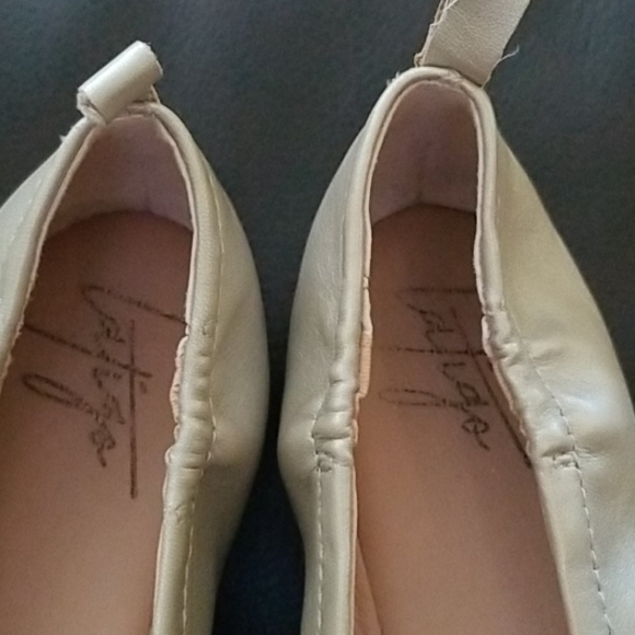 Látigo womens  flat & loafers shoes size 7M - Picture 5 of 12